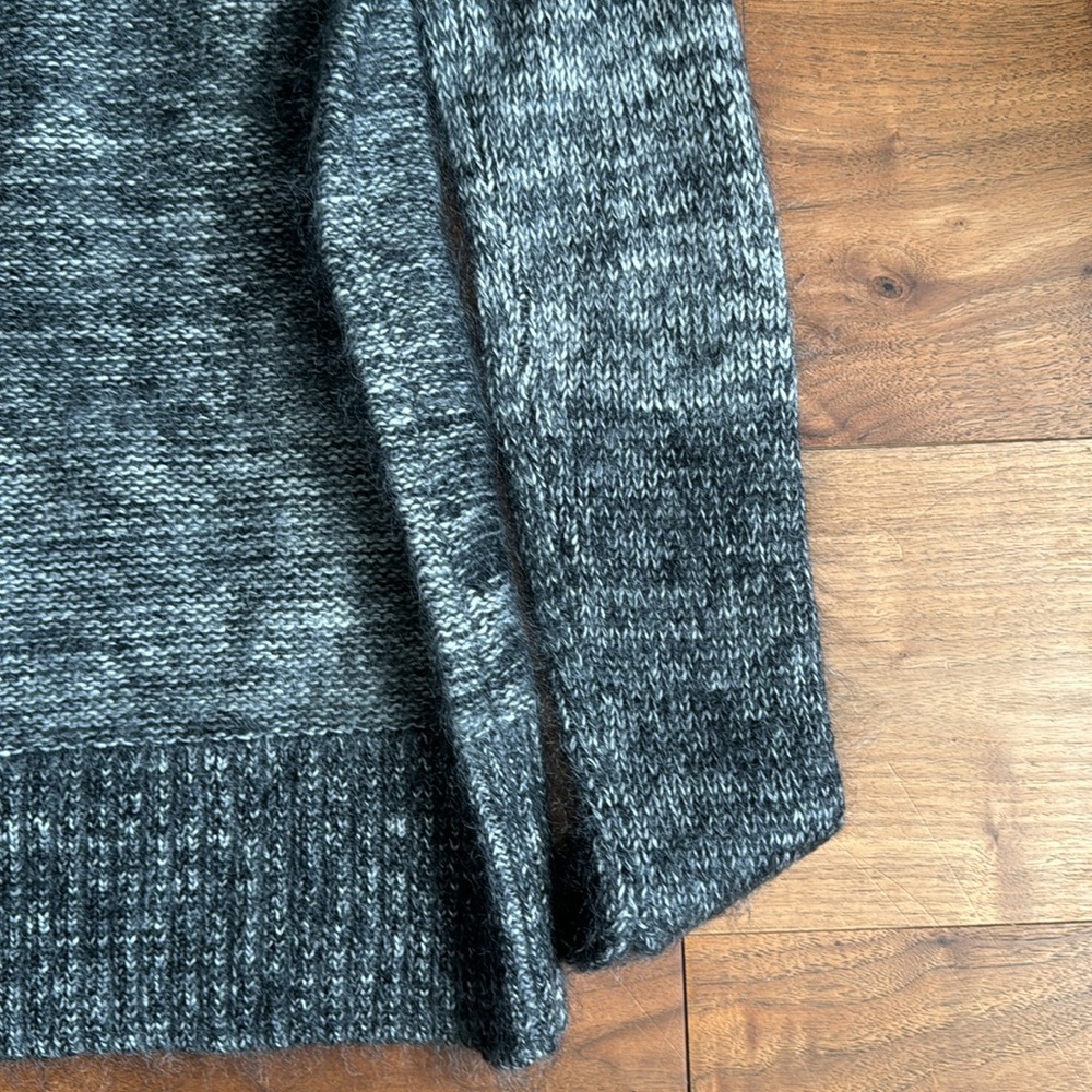 Rag & Bone / Wool + Silk Fuzzy Turtleneck / Xs Bl… - image 6